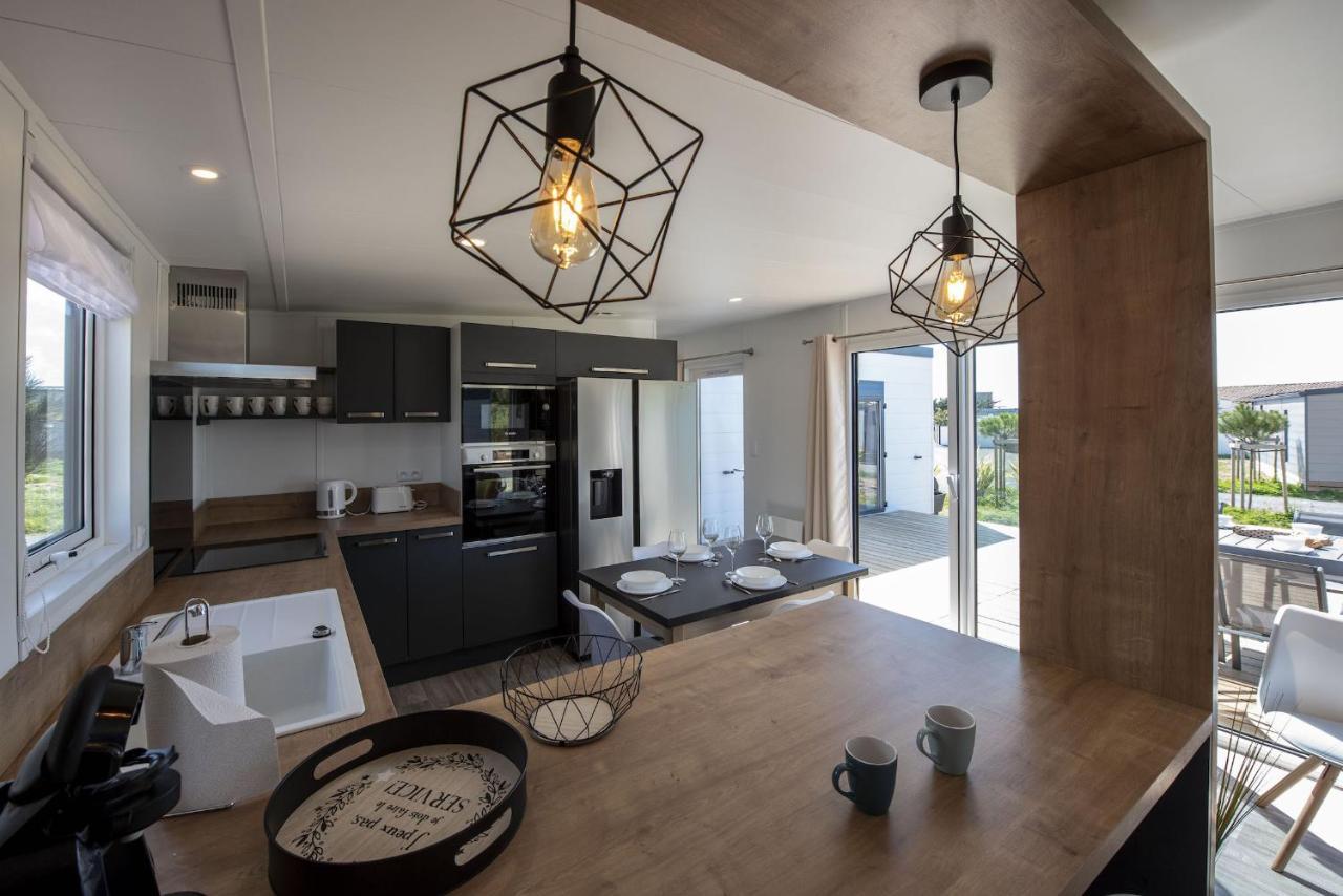 Chalet Pour 6 Dans Un Domaine Avec Piscine Brétignolles-sur-Mer Buitenkant foto